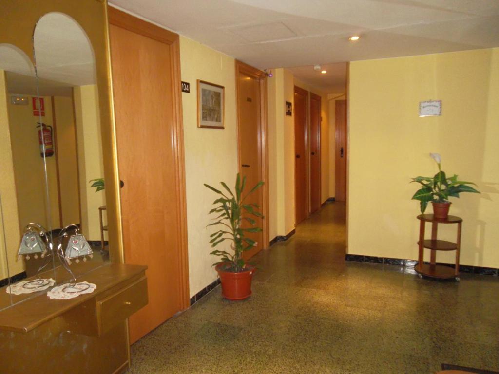 Hostal Cumbre Saragosse Extérieur photo